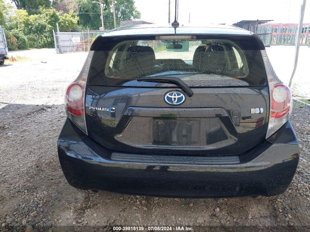Toyota Prius C Three 2014 JTDKDTB31E1066869 Image 16