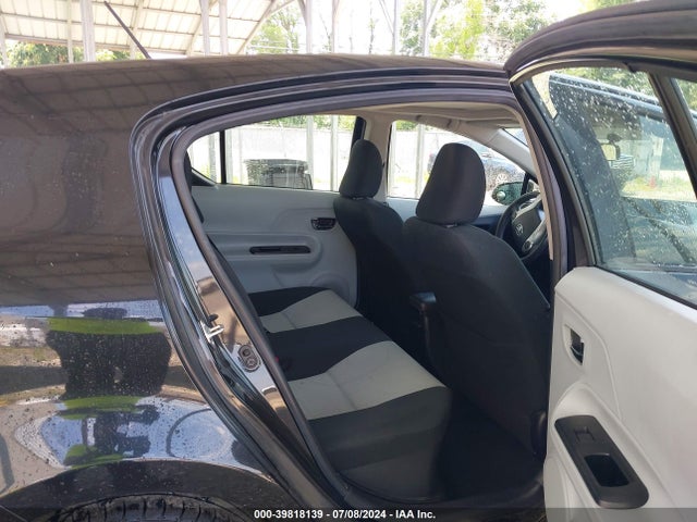 Toyota Prius C Three 2014 JTDKDTB31E1066869 Image 8
