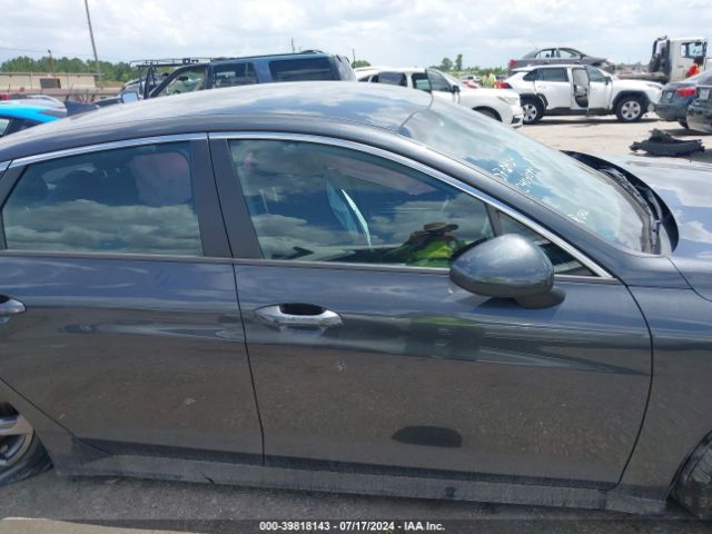5XXG14J22MG065701 KIA K5 LXS
