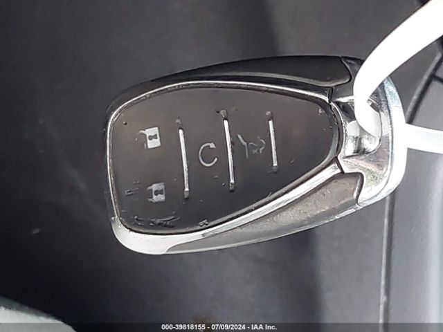 2GNAXSEV3J6226209 Chevrolet EQUINOX LT
