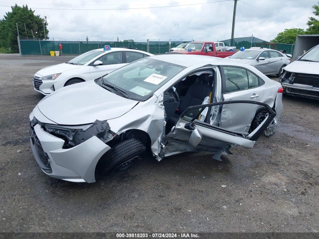 Toyota Corolla Hybrid Le 2024 JTDBCMFE0R3048930 Image 2