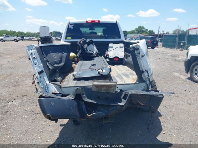 3C6UR5HL8HG589087 RAM 2500 Tradesman  4x4 8' Box