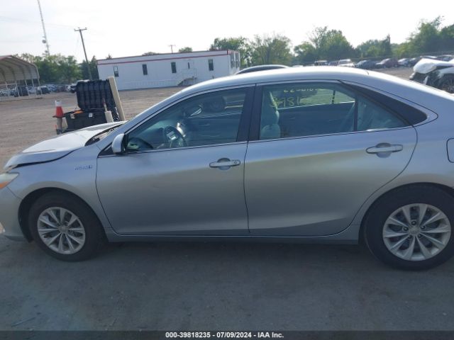 4T1BD1FK9GU184493 Toyota Camry Hybrid Le