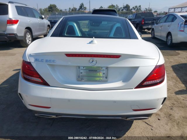 WDDPK3JA2KF163451 Mercedes-Benz Slc 300