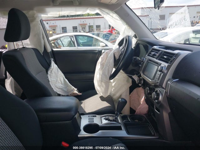 Toyota 4RUNNER SR5 2016 JTEZU5JR1G5112577 Image 5