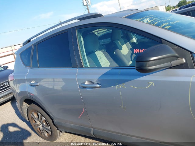 Toyota RAV4 LE 2017 2T3ZFREV0HW361587 Image 13
