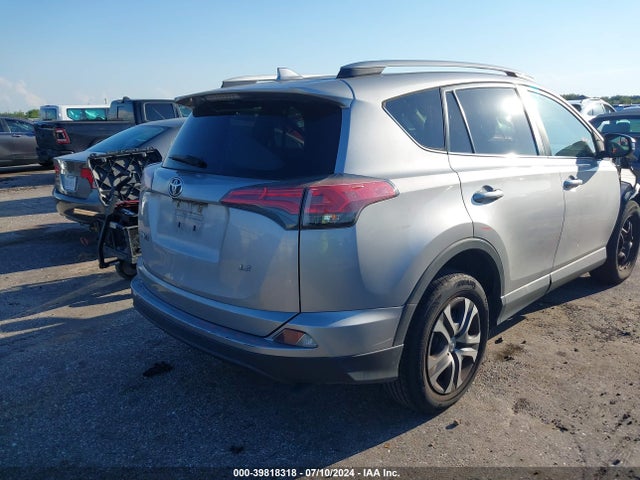 Toyota RAV4 LE 2017 2T3ZFREV0HW361587 Image 4