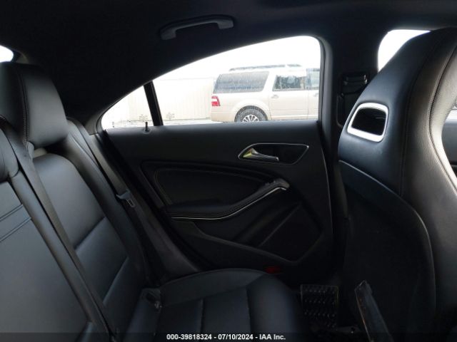 WDDSJ4GB0JN532184 Mercedes-Benz CLA 250 4MATIC
