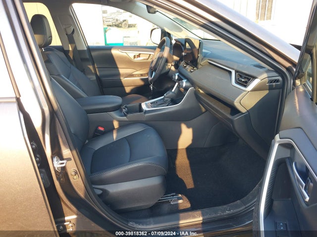 Toyota Rav4 Xle Premium 2024 2T3A1RFV2RC395009 Image 5