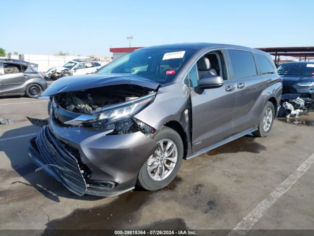 5TDKSKFC7MS005604 Toyota SIENNA LE