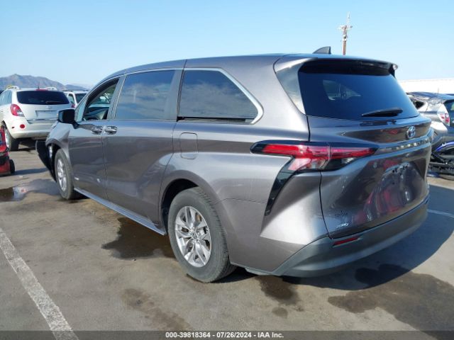 5TDKSKFC7MS005604 Toyota SIENNA LE