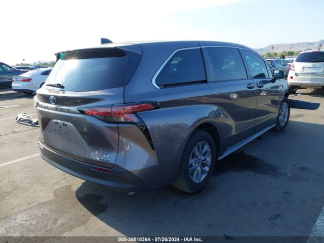 5TDKSKFC7MS005604 Toyota SIENNA LE