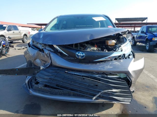 5TDKSKFC7MS005604 Toyota SIENNA LE