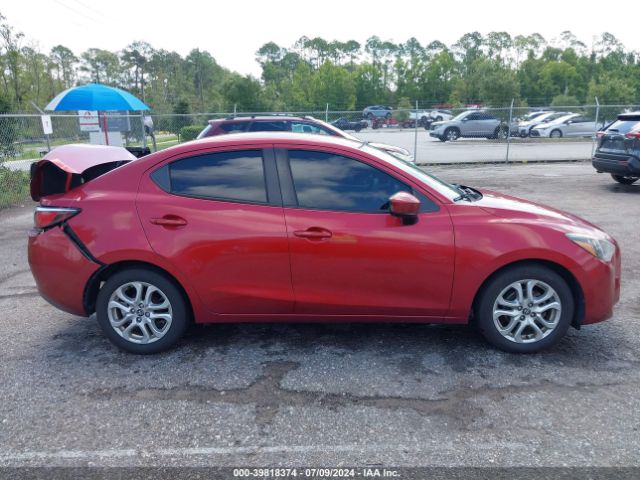 3MYDLBYV4JY310097 Toyota YARIS IA