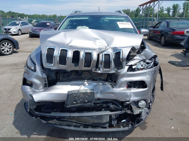 1C4PJMCX1JD545386 Jeep Cherokee Latitude 4x4