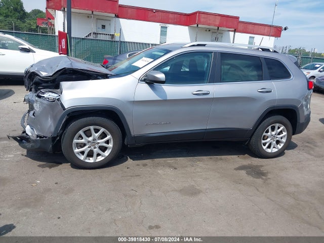 1C4PJMCX1JD545386 Jeep Cherokee Latitude 4x4