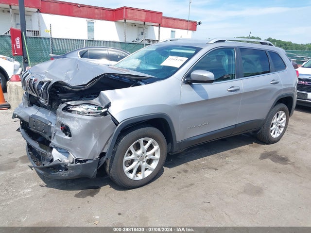 1C4PJMCX1JD545386 Jeep Cherokee Latitude 4x4