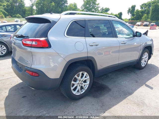 1C4PJMCX1JD545386 Jeep Cherokee Latitude 4x4