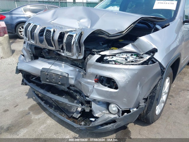 1C4PJMCX1JD545386 Jeep Cherokee Latitude 4x4