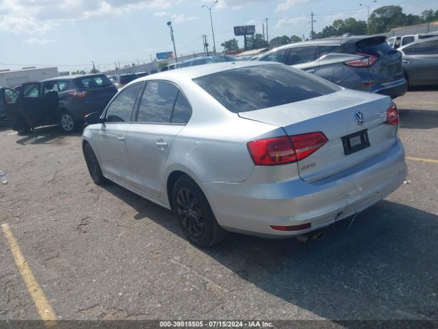 3VW2K7AJ0FM260422 Volkswagen Jetta 2.0l S