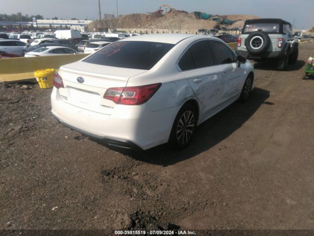 4S3BNAB61J3003927 Subaru Legacy 2.5i