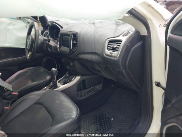 3C4NJDBBXHT693134 Jeep New Compass Latitude 4x4