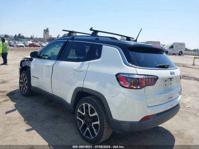 3C4NJCCB9JT248124 Jeep Compass Limited Fwd