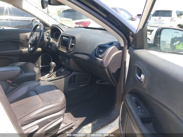 3C4NJCCB9JT248124 Jeep Compass Limited Fwd