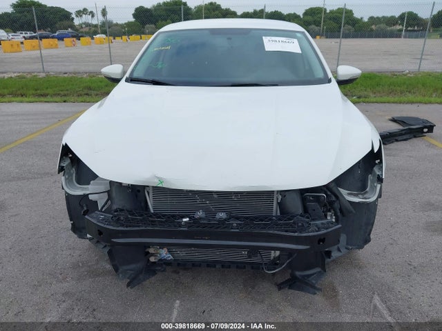 1VWDT7A30HC005880 Volkswagen Passat 1.8t R-line