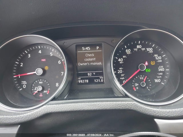 1VWDT7A30HC005880 Volkswagen Passat 1.8t R-line