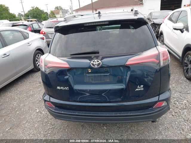 Toyota RAV4 LE 2018 2T3BFREV8JW781654 Image 17