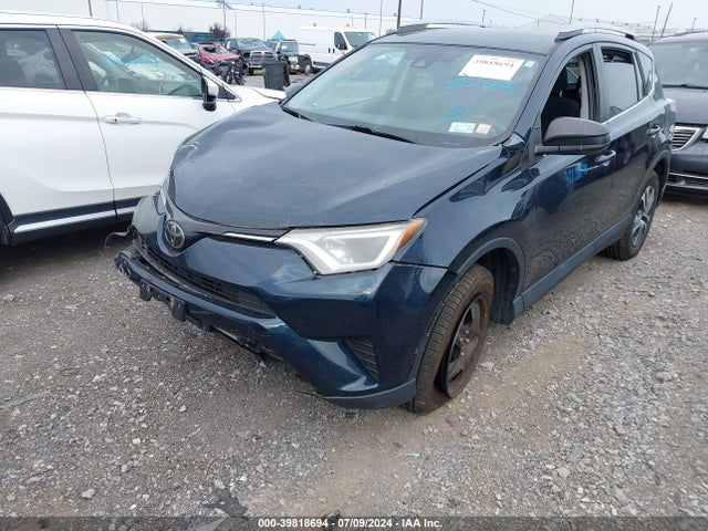Toyota RAV4 LE 2018 2T3BFREV8JW781654 Image 18