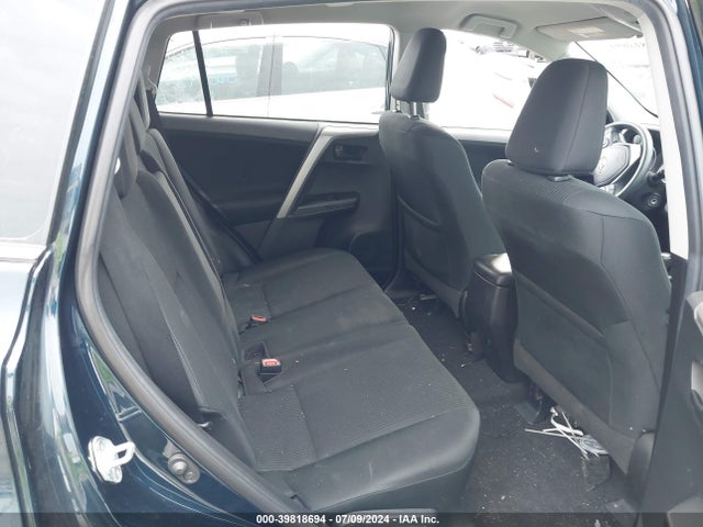 Toyota RAV4 LE 2018 2T3BFREV8JW781654 Image 8