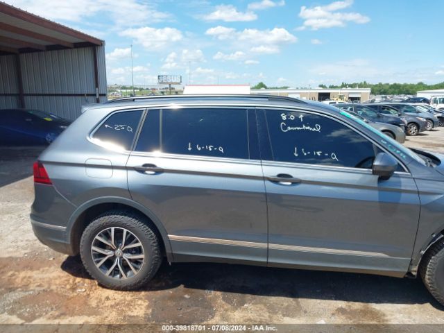 3VV2B7AX5LM110780 Volkswagen Tiguan 2.0t Se/2.0t Se R-line Black/2.0t Sel