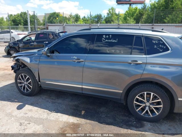 3VV2B7AX5LM110780 Volkswagen Tiguan 2.0t Se/2.0t Se R-line Black/2.0t Sel