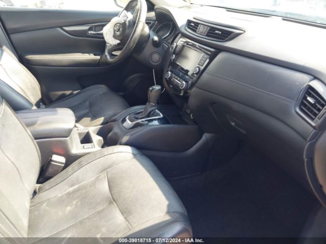 5N1AT2MT2JC806672 Nissan Rogue Sl