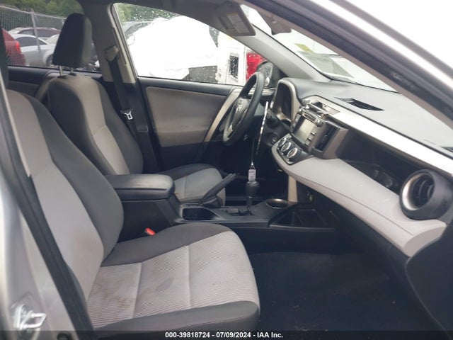 Toyota RAV4 LE 2014 JTMBFREV6ED092120 Image 5
