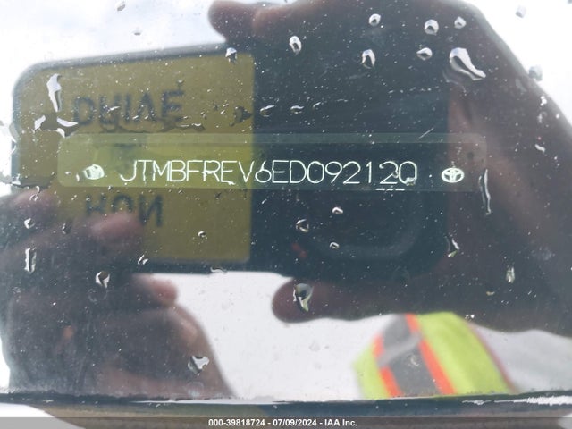 Toyota RAV4 LE 2014 JTMBFREV6ED092120 Image 9