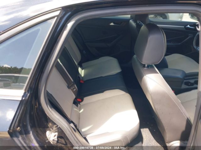 3VWCB7BU8KM222945 Volkswagen Jetta 1.4t R-line/1.4t S/1.4t Se