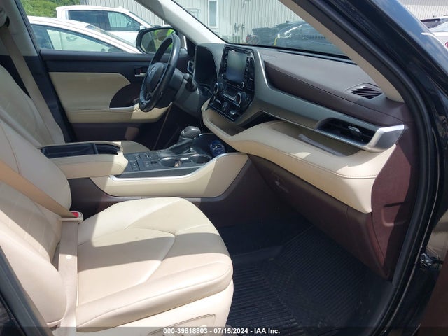 Toyota Highlander Xle 2021 5TDGZRBH2MS141750 Image 5