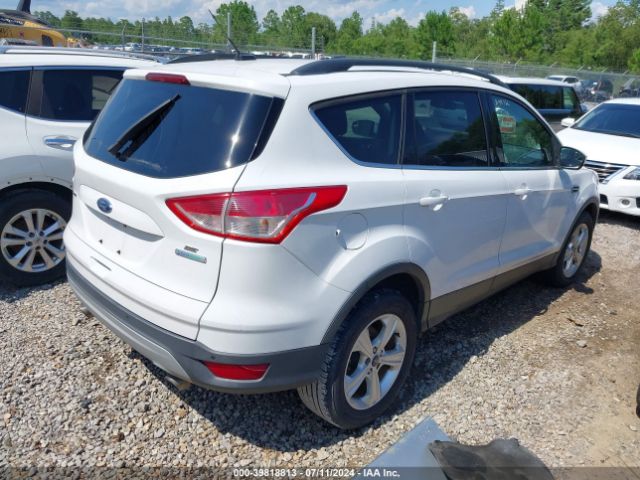 1FMCU0GX2GUB48766 Ford ESCAPE SE