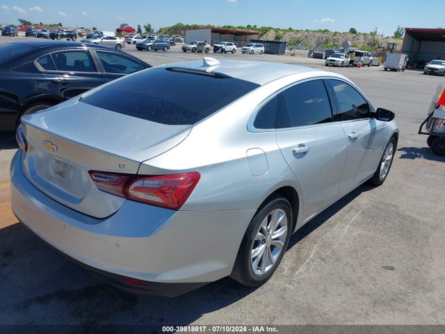 Chevrolet MALIBU LT 2019 1G1ZD5ST2KF117927 Image 4