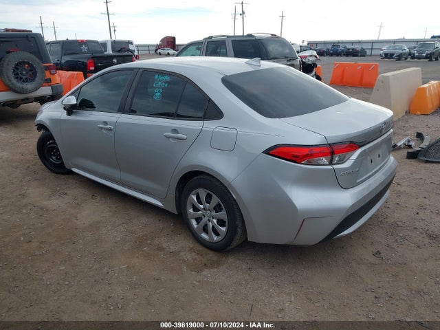 Toyota COROLLA LE 2022 5YFEPMAEXNP355502 Image 3