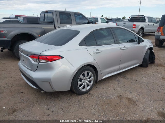 Toyota COROLLA LE 2022 5YFEPMAEXNP355502 Image 4