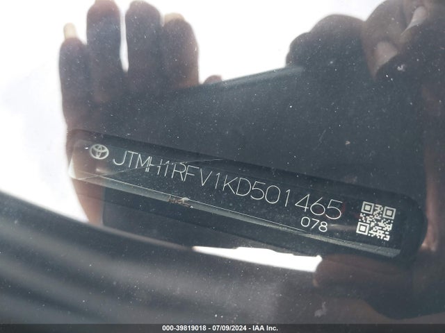 Toyota RAV4 LE 2019 JTMH1RFV1KD501465 Image 9