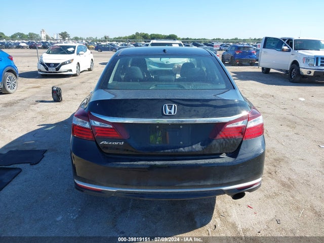 Honda ACCORD EX 2017 1HGCR2F70HA111285 Image 16