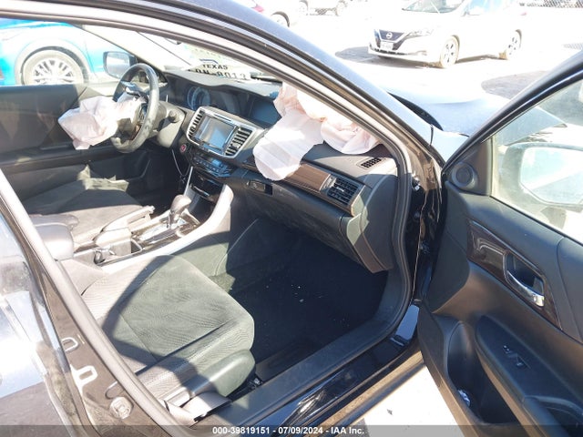 Honda ACCORD EX 2017 1HGCR2F70HA111285 Image 5