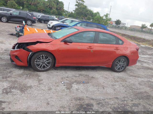 3KPF54AD4PE542207 KIA Forte Gt-line