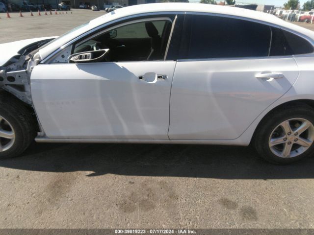 1G1ZB5ST4NF214282 Chevrolet Malibu Fwd Ls