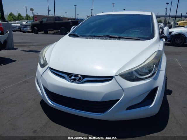 5NPDH4AE6GH695786 Hyundai ELANTRA SE